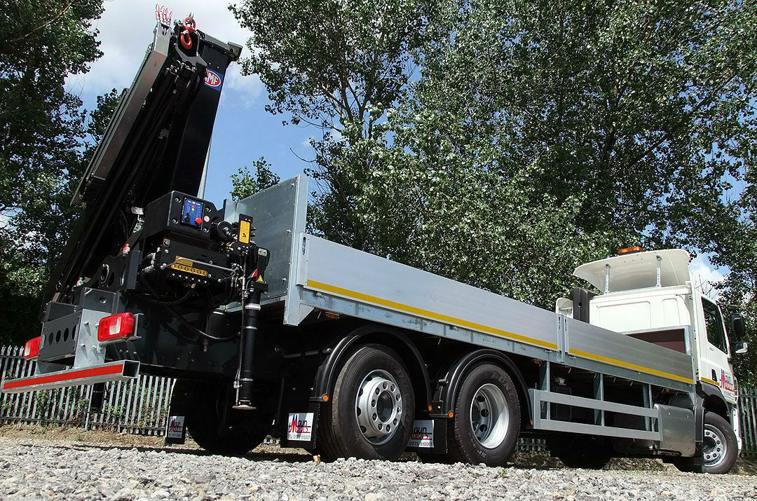 Book HGV TRUCK Same Day Delivery 18 Ton Curtain Sider With Tail lift Truck Based in Slough - Image 6