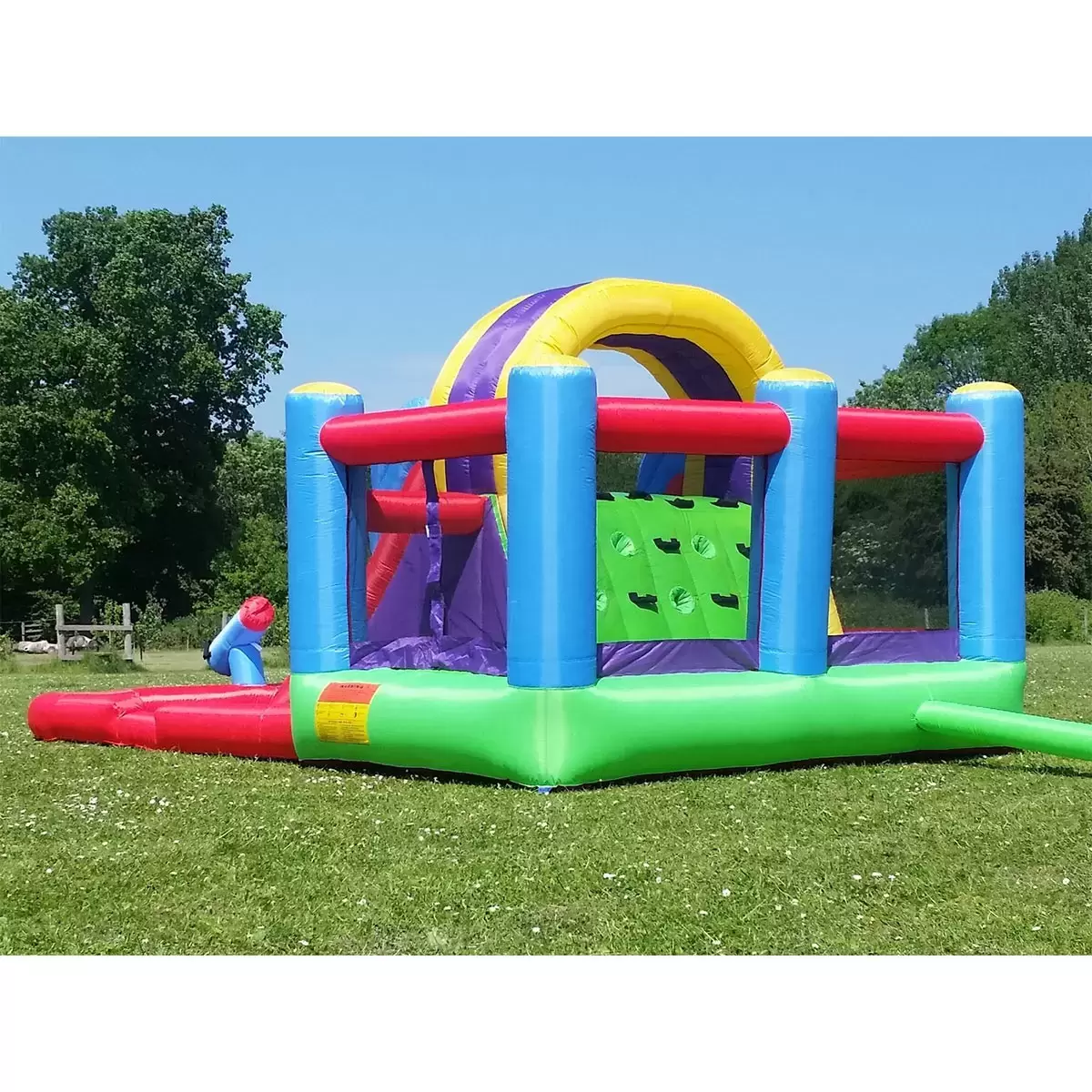 BeBop 7ft 9" Total Wipeout Bouncy Castle and Water Slide (3-10 Years) BeBoP Total Wipeout Bouncy Castle and Inflatable Water Slide Combo - Image 4