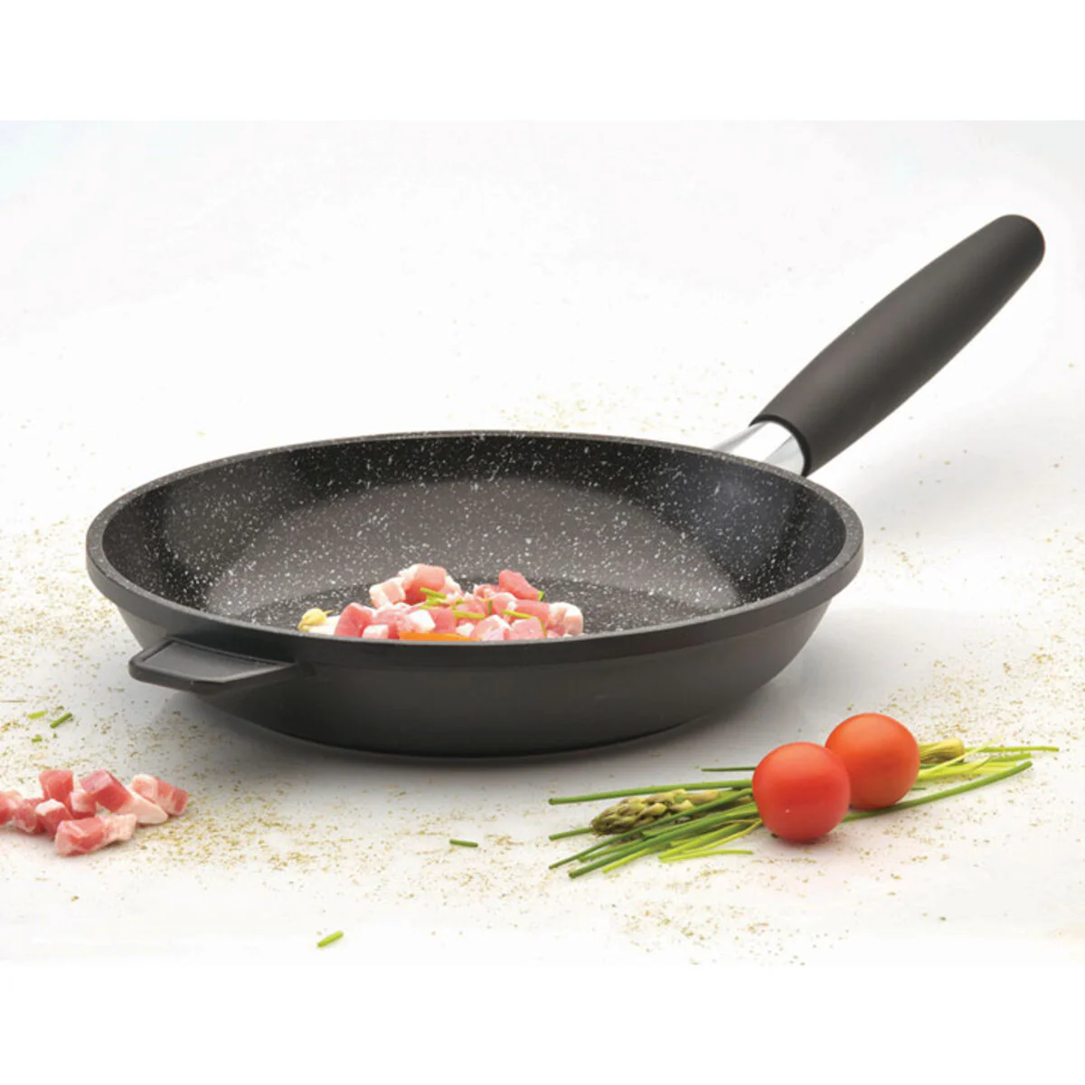 BergHOFF Eurocast Discovery 8 Piece Cookware Set - Image 4