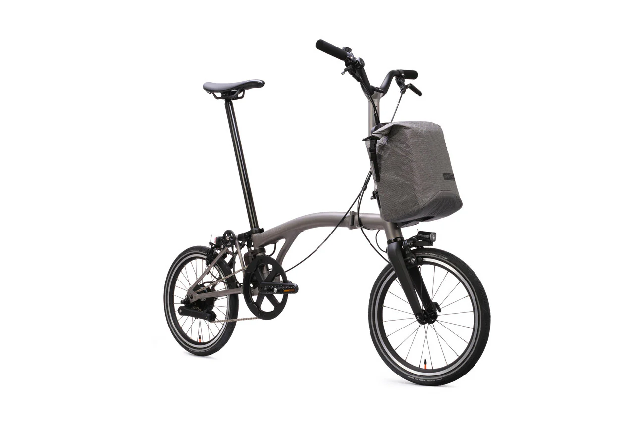 Brompton Electric T Line - e-Motiq system - 4-speed Blasted Titanium Mid Handlebars - Image 4