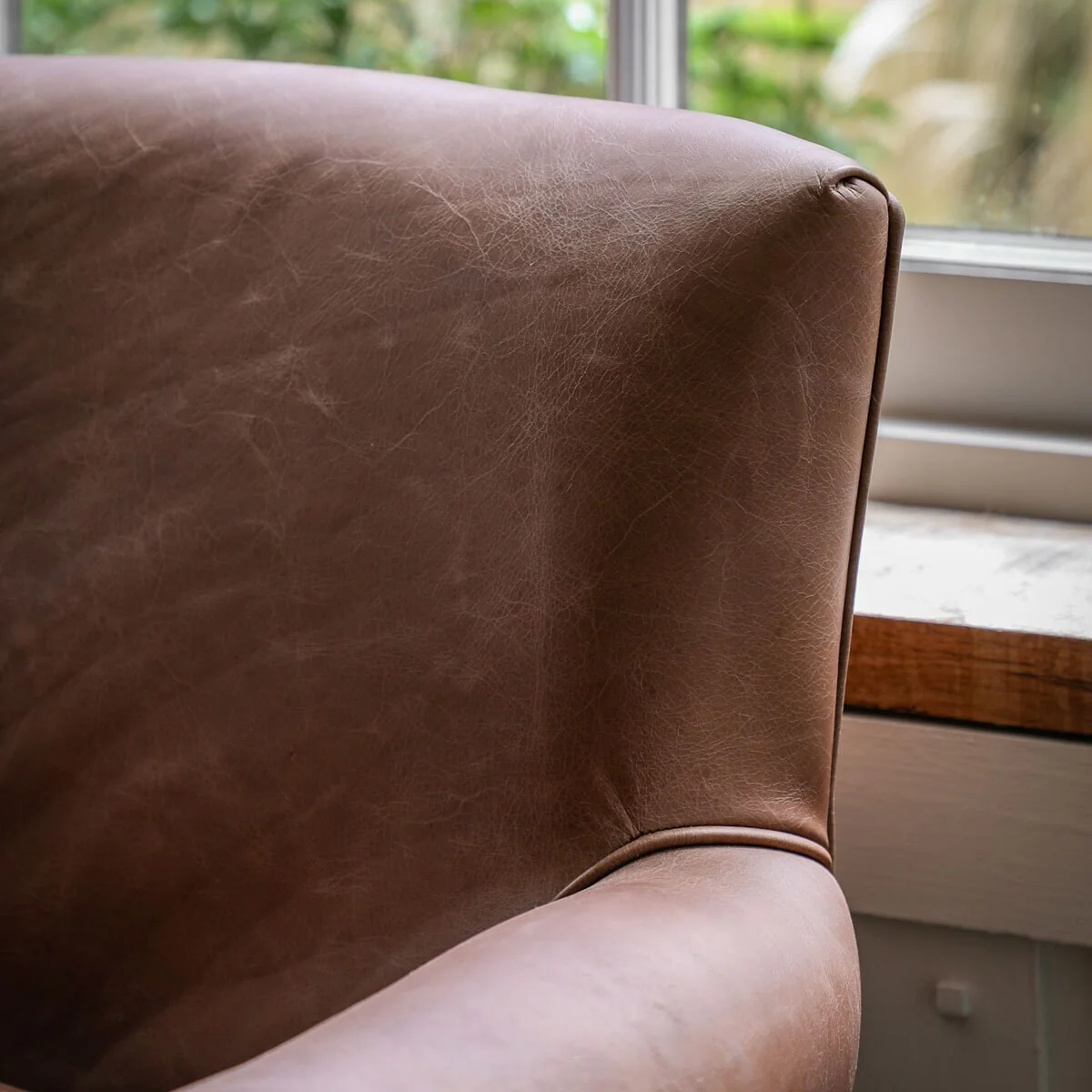 Gallery Mr. Paddington Vintage Brown Leather Armchair - Image 4