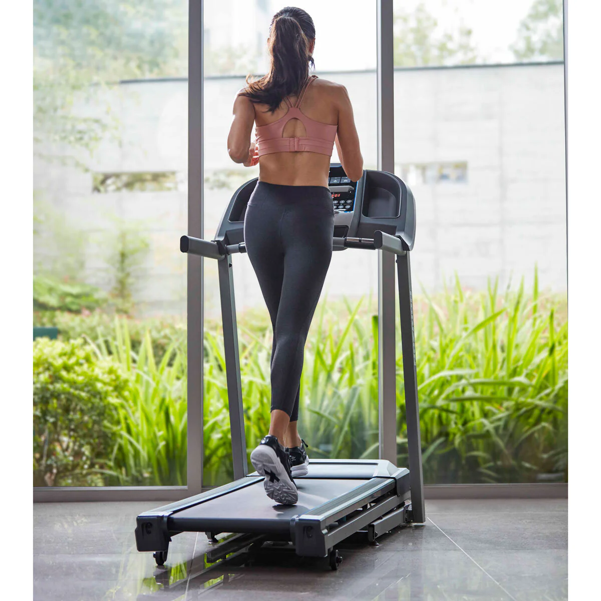 Horizon Fitness TR5.0 AtZone Treadmill and Protective Floor Mat - Image 2
