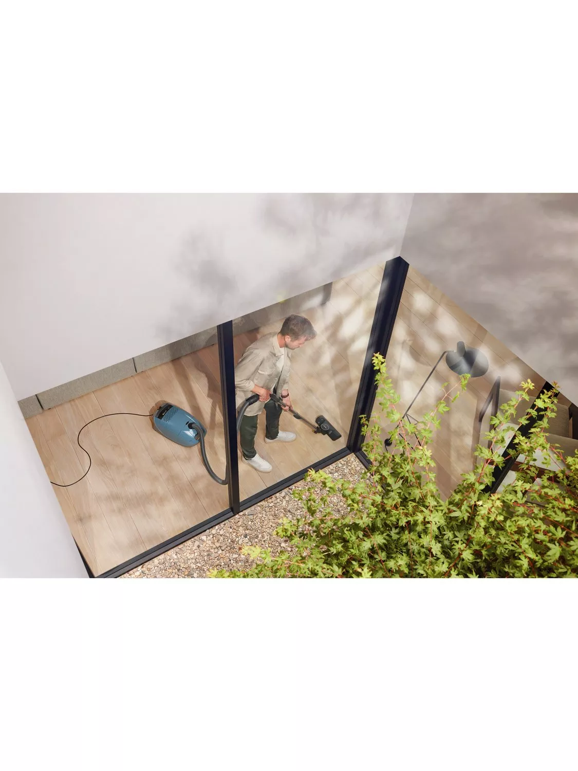Miele Guard M1 Flex Vacuum Cleaner, Nordic Blue - Image 6
