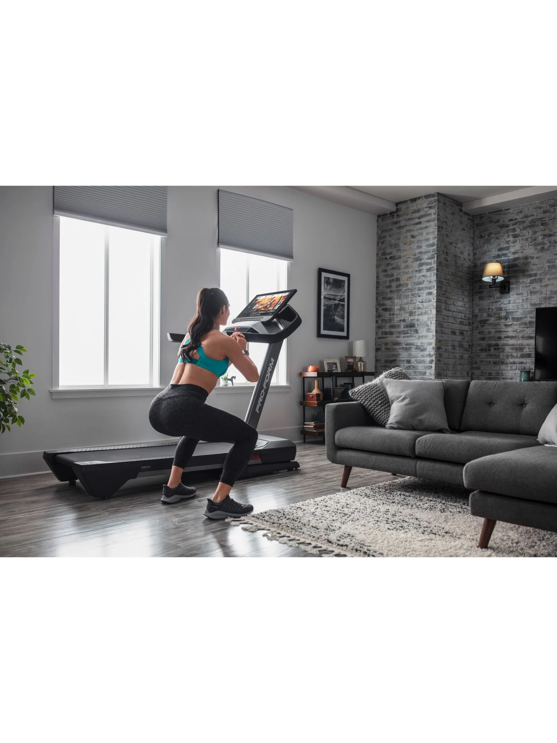 ProForm Pro 9000 Folding Treadmill - Image 10