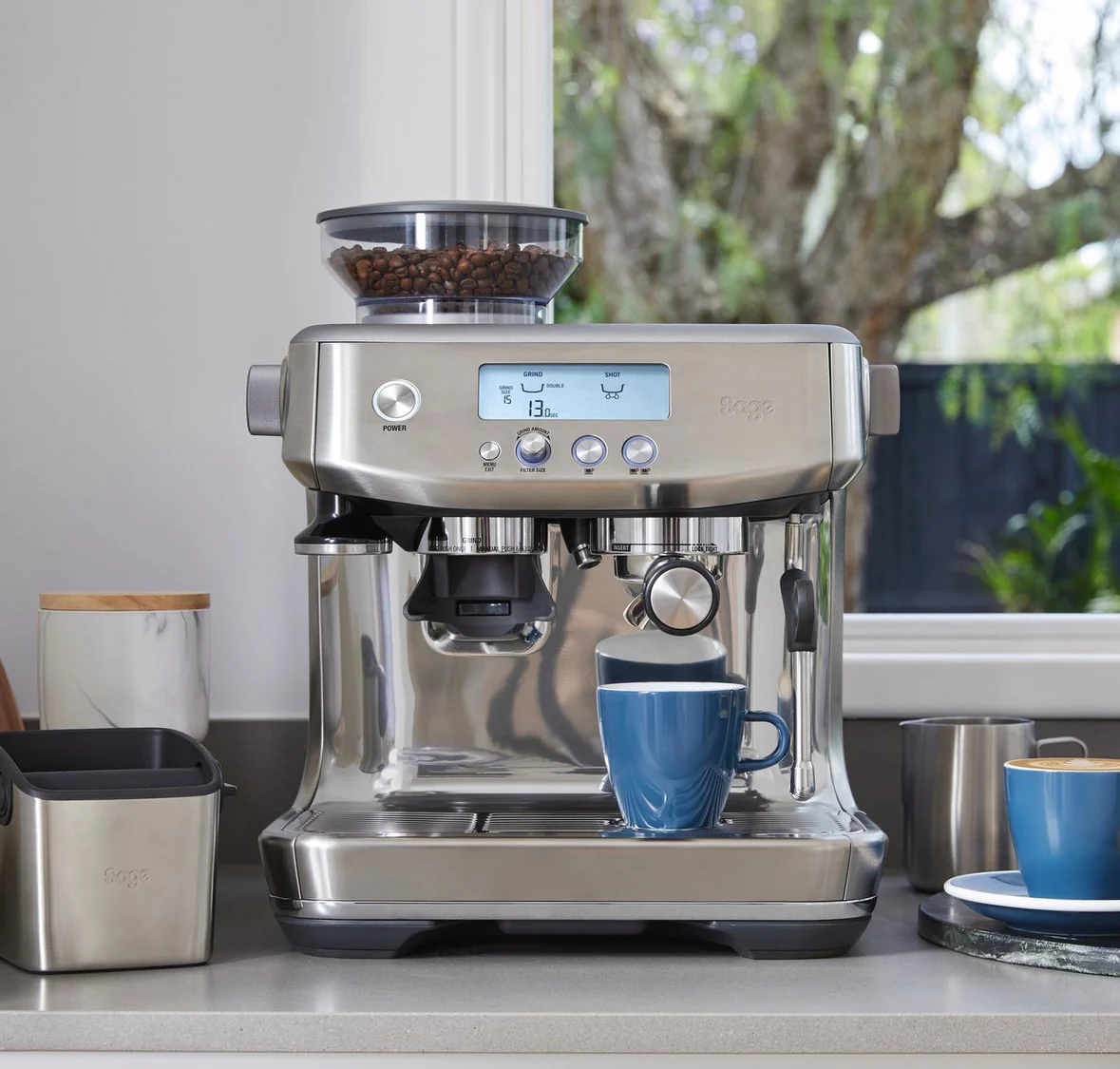 Sage - The Barista Pro, Bean to Cup Coffee Machine with Grinder and Milk Frother, Brushed Stainless Steel SES878BSS4GEU1 - Image 4