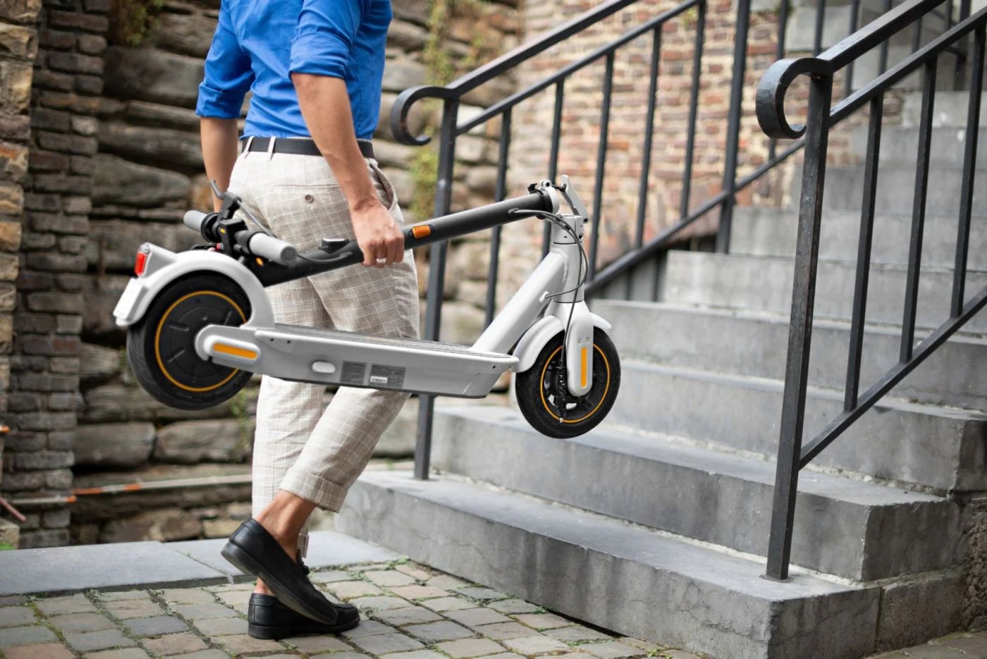 Segway Ninebot KickScooter MAX G30LE II Powered by Segway - Image 3