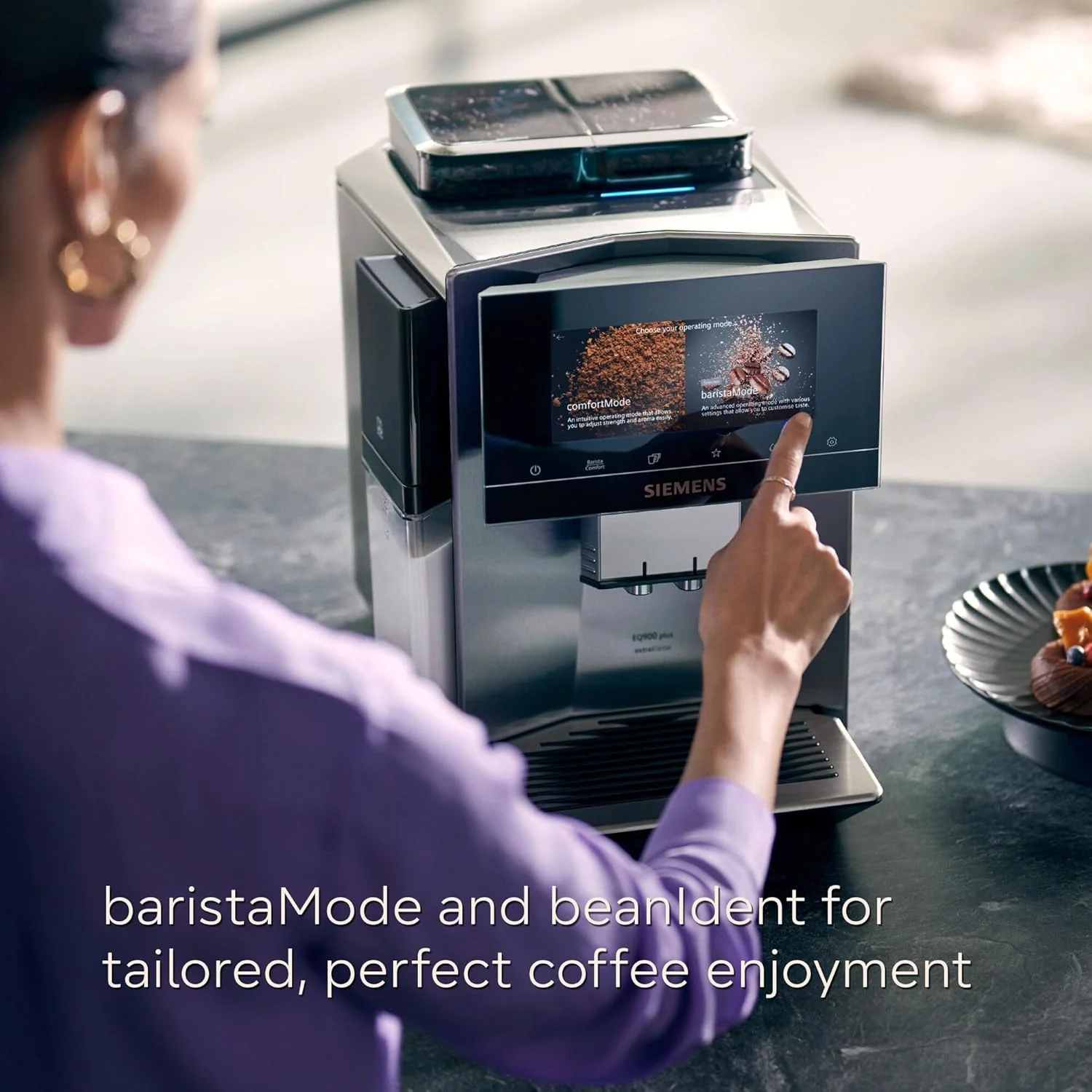 SIEMENS EQ900 Plus Fully Automatic Bean to Cup Coffee Machine, 6.8" Touch Screen Display, Auto Descaling/Cleaning, dual bean containers, baristaMode, beanIdent System, Home Connect, TQ907GZ3 - Image 6