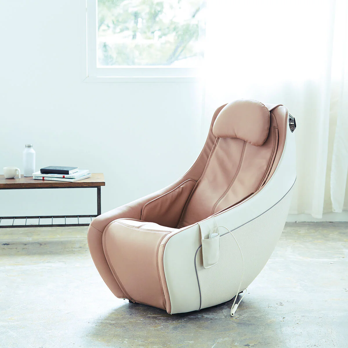 SYNCA CirC Massage Chair in Beige