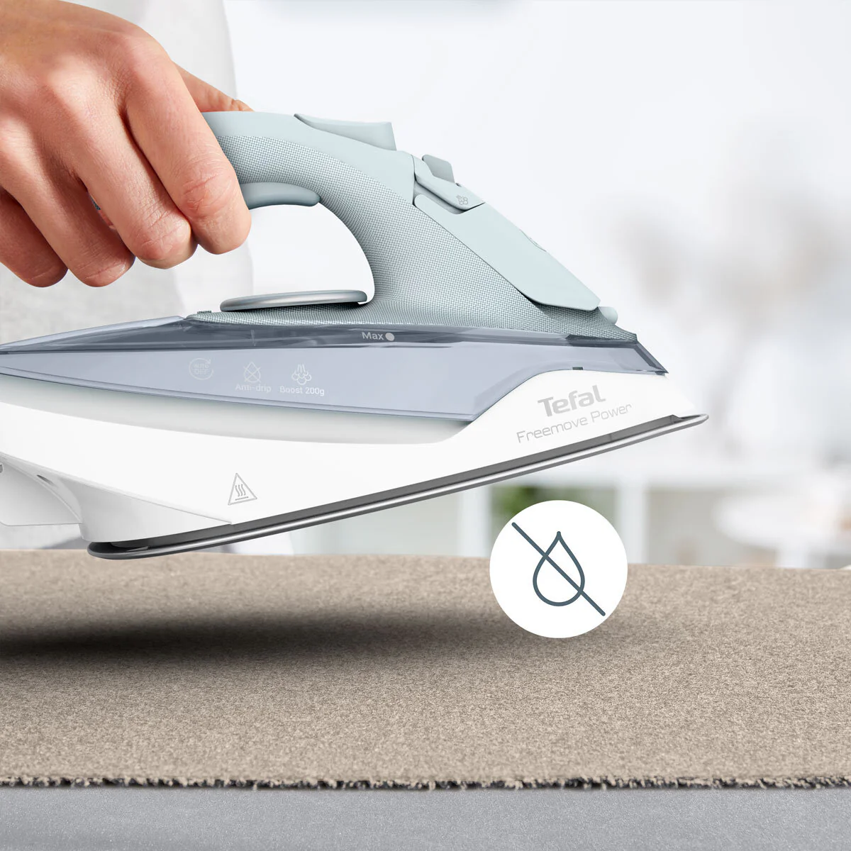 Tefal Freemove Power Steam Iron FV6642G0 - Image 2