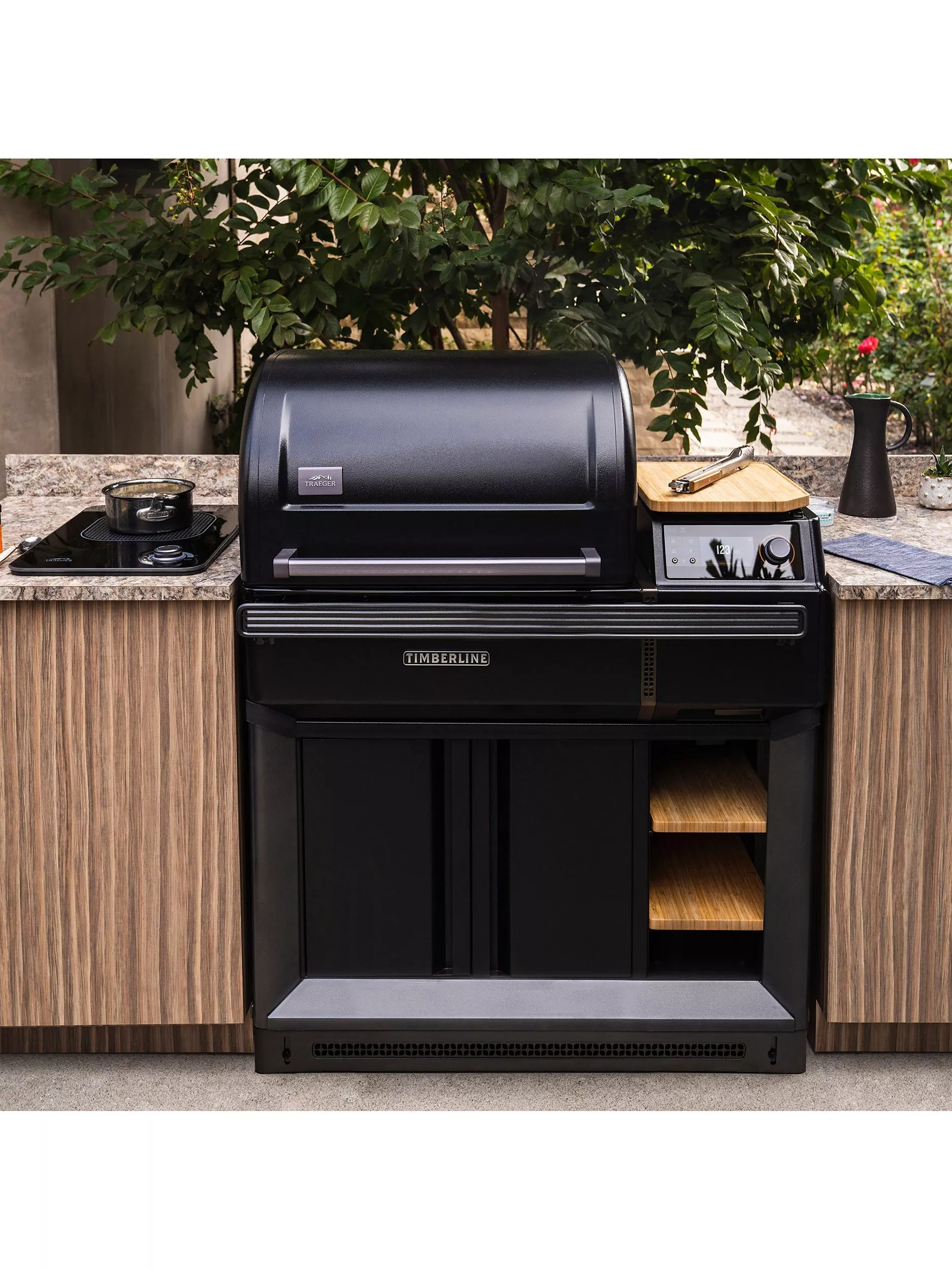 Traeger Timberline UK Wood Pellet Smart BBQ, Black - Image 9
