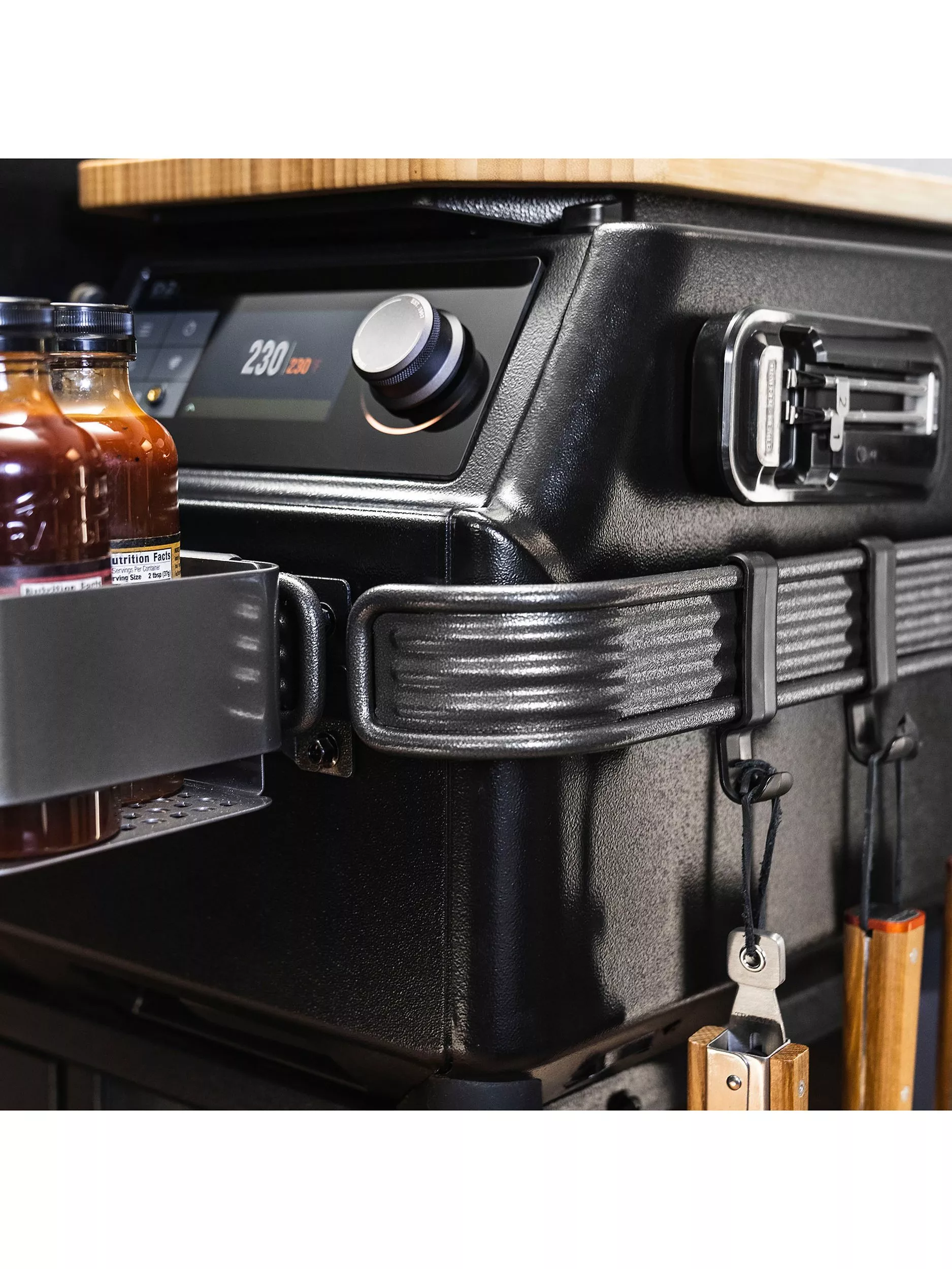 Traeger Timberline XL UK Wood Pellet Smart BBQ, Black - Image 9